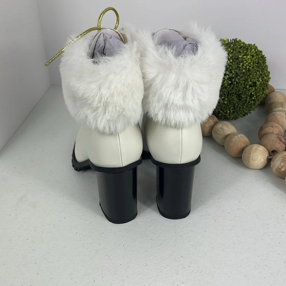 THINGS II COME
Women's Maliyana Luxurious Lace-Up Embellished Block-Heel Booties - Picture 7 of 12